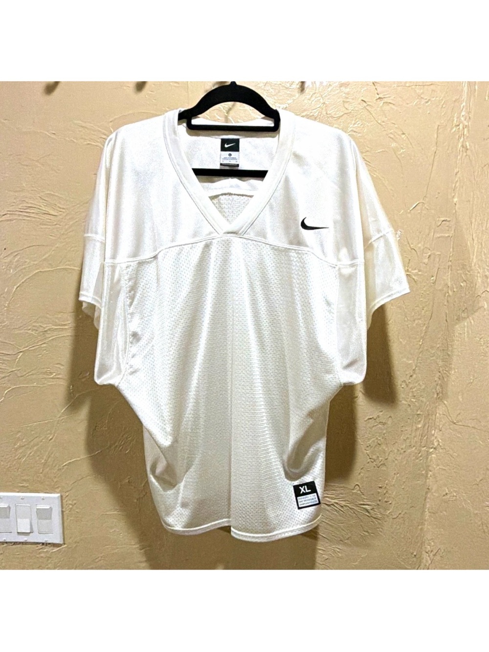 Nike Football Jersey White XL Regular Short Sleeve Mesh Polyester-(17” W, 30” L)